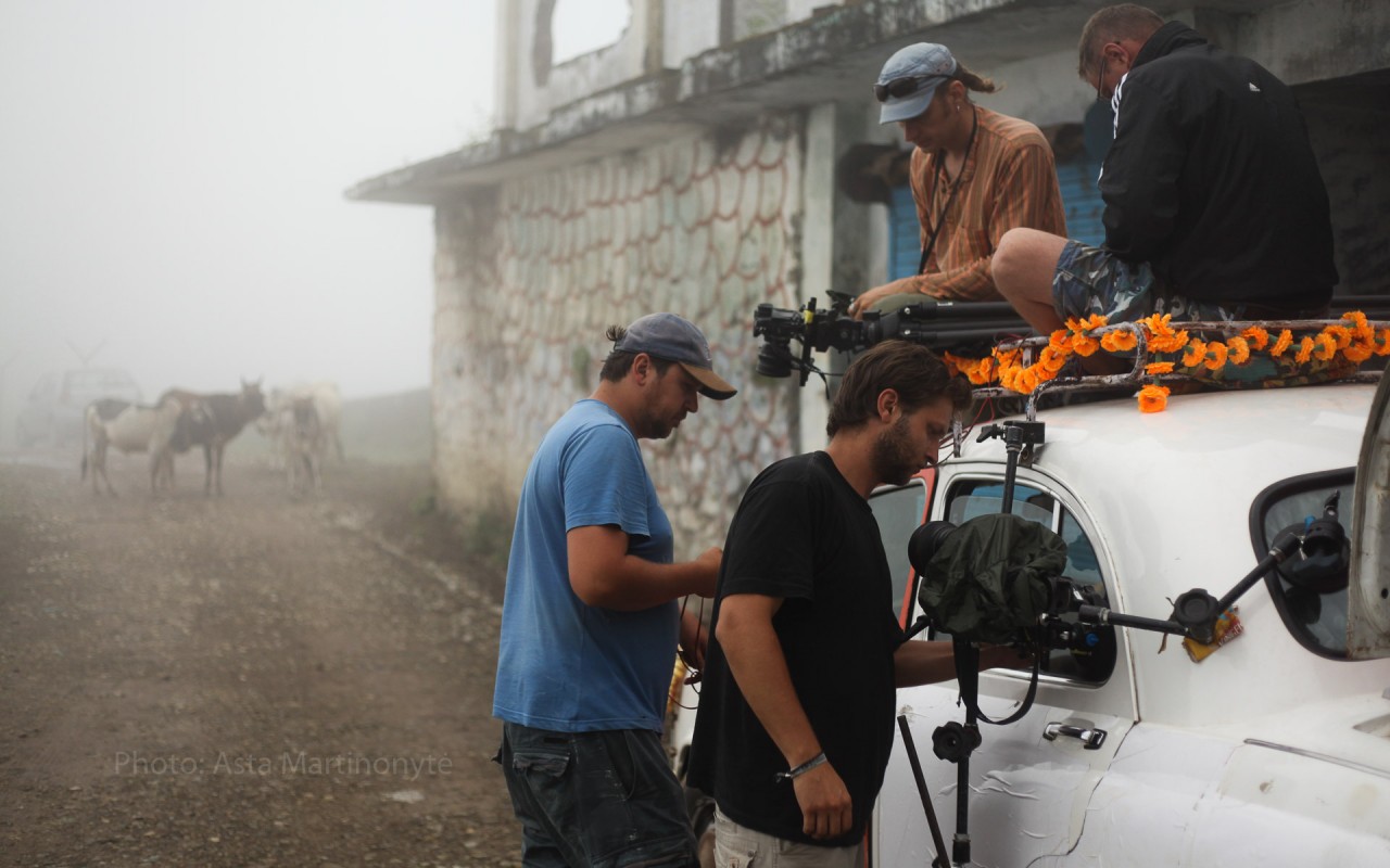 Shooting of Holy Cow / filmuojant Šventą karvę Shooting Holy Cow