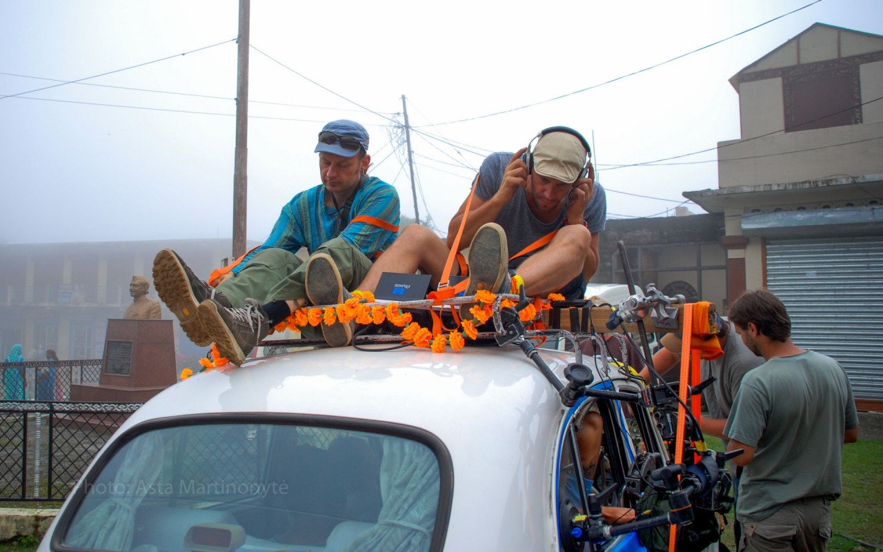 Shooting of Holy Cow / filmuojant Šventą karvę Shooting Holy Cow